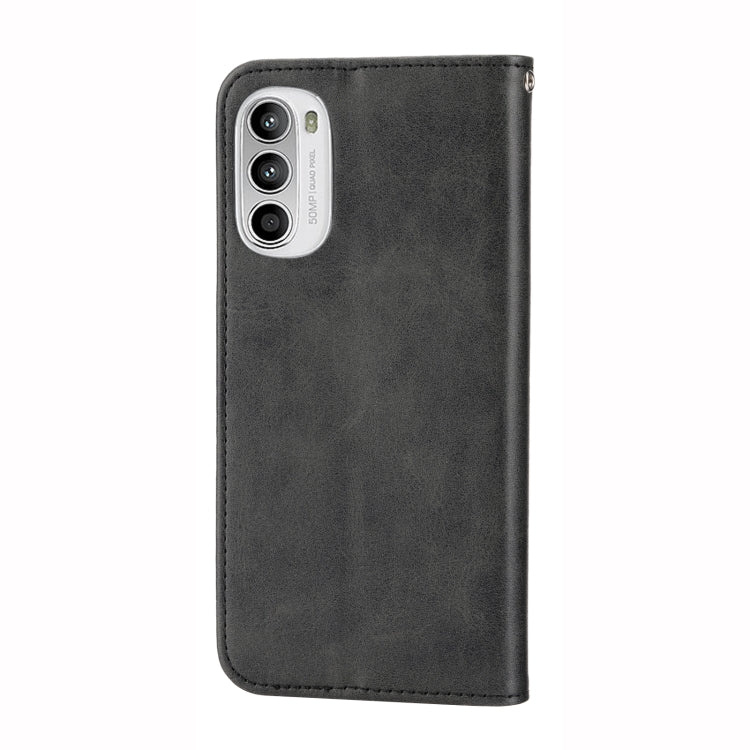 For Motorola Moto G52 4G / G82 5G / G71S Cubic Grid Calf Texture Magnetic Closure Leather Phone Case