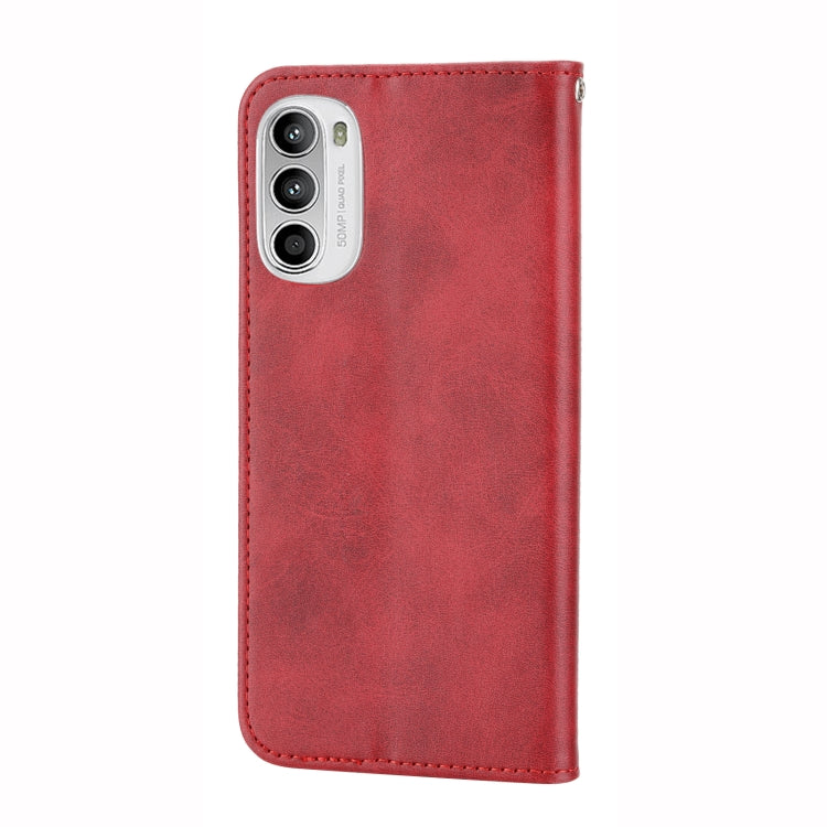 For Motorola Moto G52 4G / G82 5G / G71S Cubic Grid Calf Texture Magnetic Closure Leather Phone Case