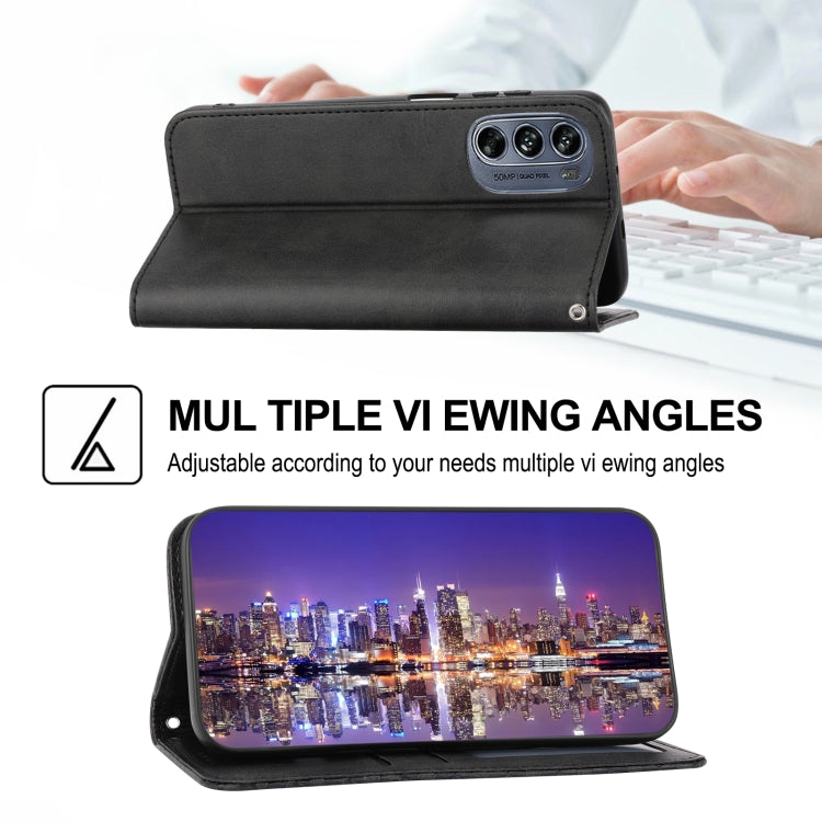 For Motorola Moto G62 Cubic Grid Calf Texture Magnetic Closure Leather Phone Case