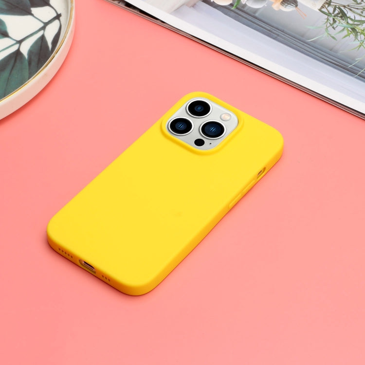 For iPhone 14 Pro Max Solid Color Frosted Silicone Phone Case