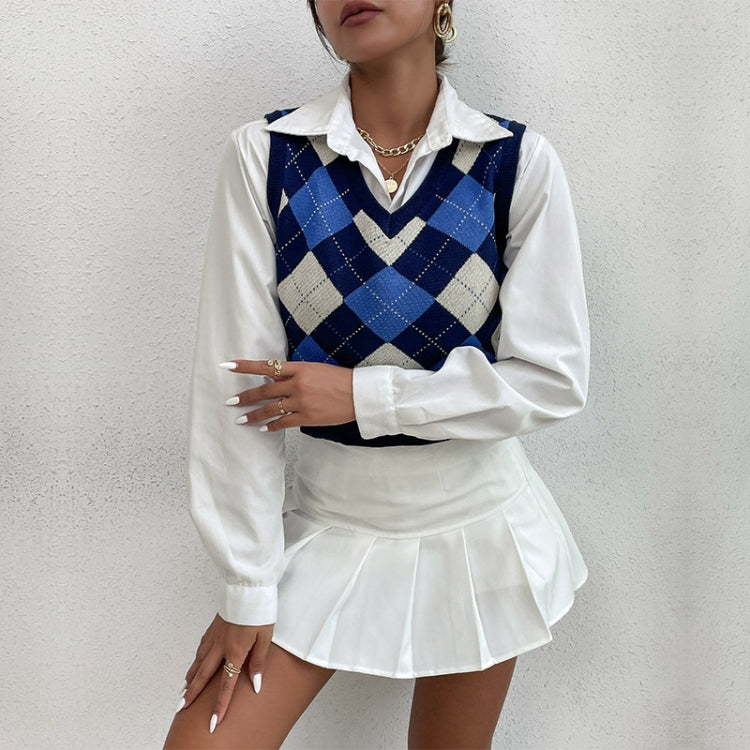 Plaid Sleeveless Ladies V Neck Knit Crop Top Sweater Vest, Size: