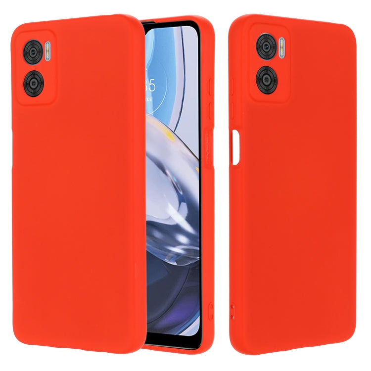 For Motorola Moto E22 / E22i Pure Color Liquid Silicone Shockproof Phone Case