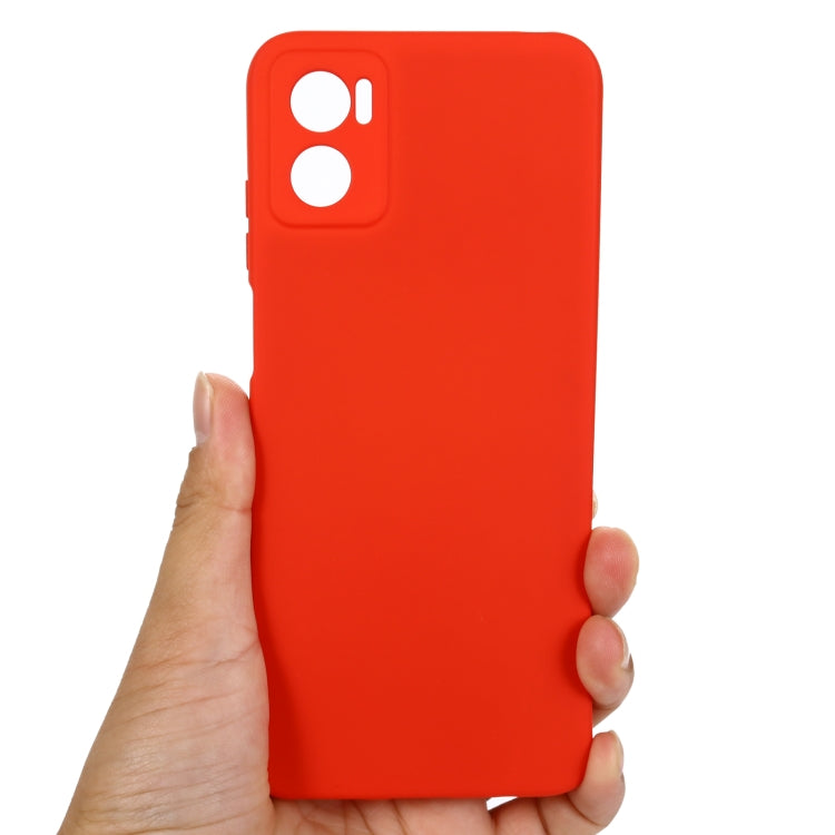For Motorola Moto E22 / E22i Pure Color Liquid Silicone Shockproof Phone Case