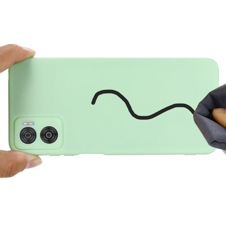 For Motorola Moto E22 / E22i Pure Color Liquid Silicone Shockproof Phone Case