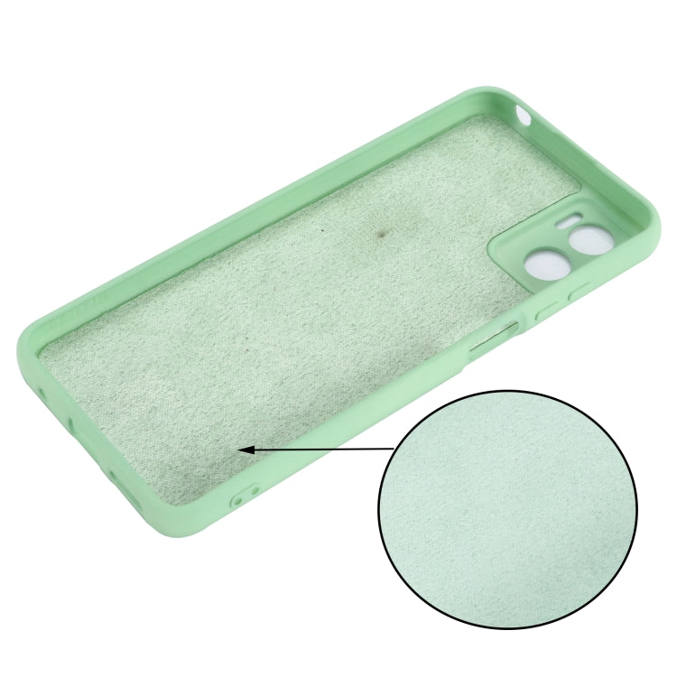 For Motorola Moto E22 / E22i Pure Color Liquid Silicone Shockproof Phone Case