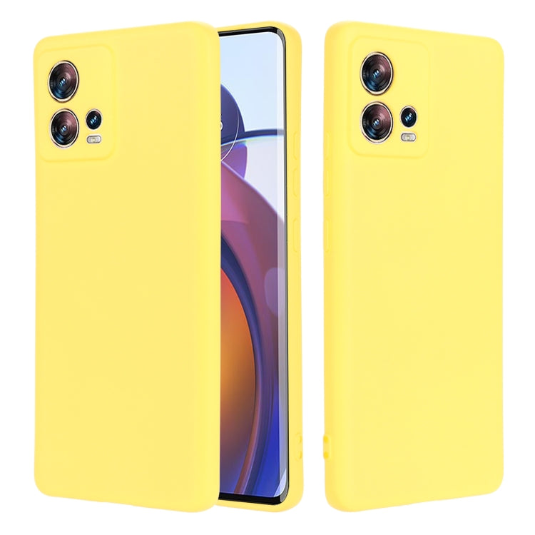 For Motorola Edge 30 Fusion / S30 Pro Pure Color Liquid Silicone Shockproof Phone Case