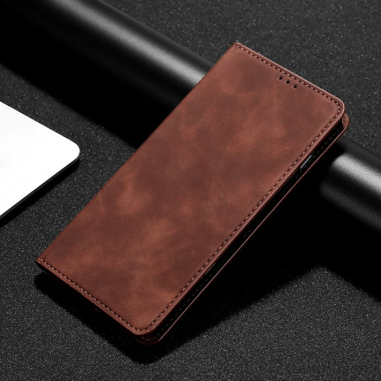 For Motorola Moto G72 4G Skin Feel Magnetic Horizontal Flip Leather Phone Case