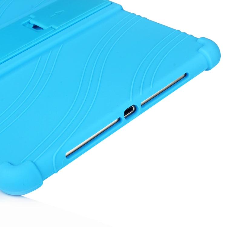 For iPad 6 (9.7 Universal) Tablet PC Silicone Protective Case with Invisible Bracket