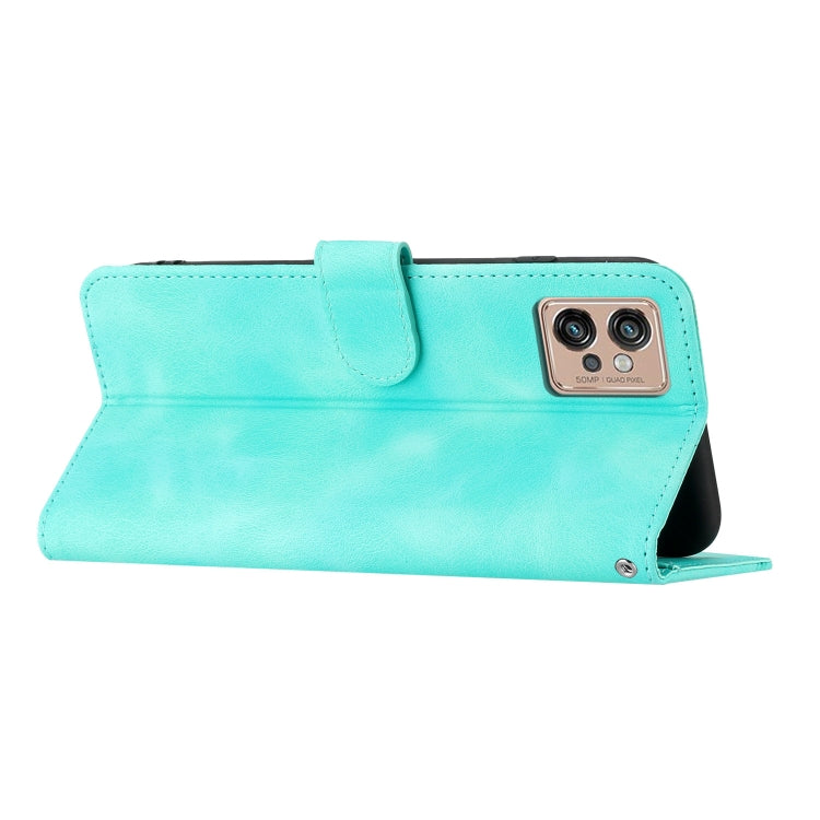 For Motorola Moto G32 Heart Pattern Skin Feel Leather Phone Case