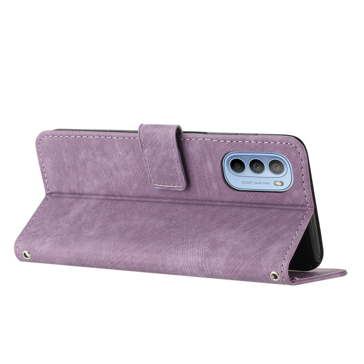 For Motorola Moto G31 / G41 Skin Feel Stripe Pattern Leather Phone Case with Lanyard