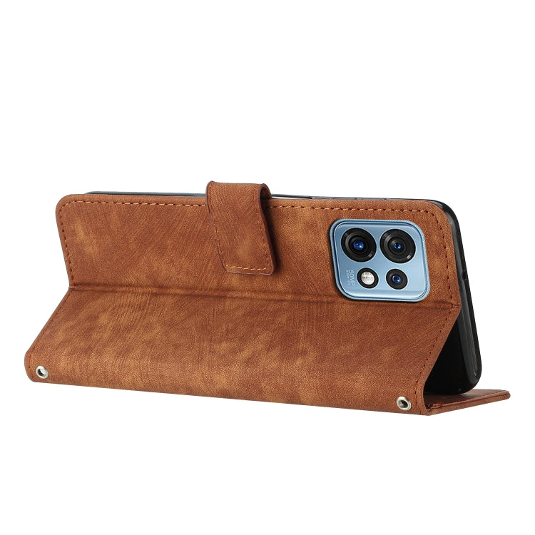 For Motorola Moto X40/X40 Pro/Edge+ 2023 Skin Feel Stripe Pattern Leather Phone Case with Lanyard