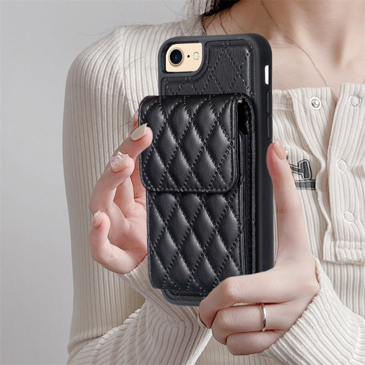 For iPhone SE 2022 / SE 2020 / 7 / 8 Vertical Wallet Rhombic Leather Phone Case