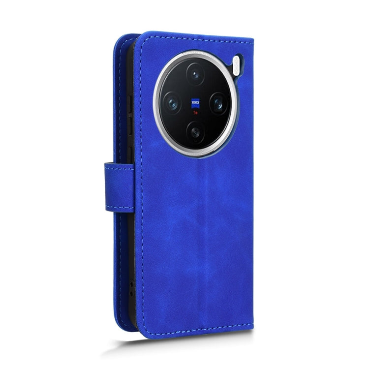 For vivo X200 5G Skin Feel Magnetic Flip Leather Phone Case