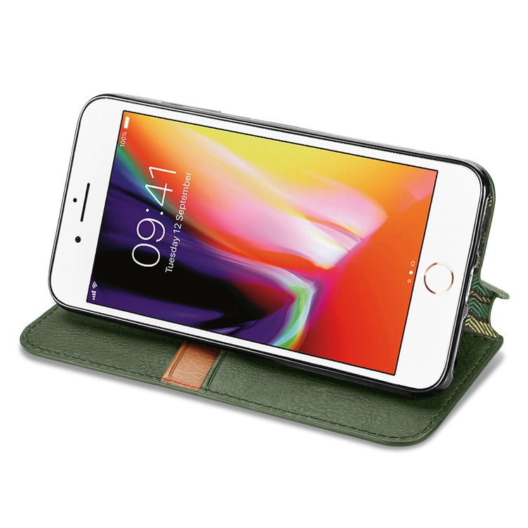 For iPhone SE 2022 / SE 2020 / 8 / 7 Cubic Grid Pressed Horizontal Flip Magnetic Leather Case with Holder & Card Slots & Wallet