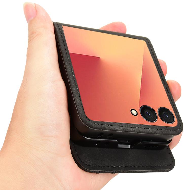For Samsung Galaxy Z Flip7 5G Skin-feeling Half-split External Card Slot Folding Phone Case