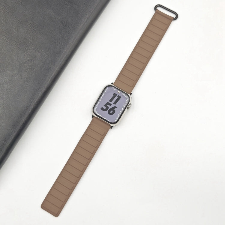 For Apple Watch Series 10 46mm Reverse Buckle Magnetic Silicone Watch Band