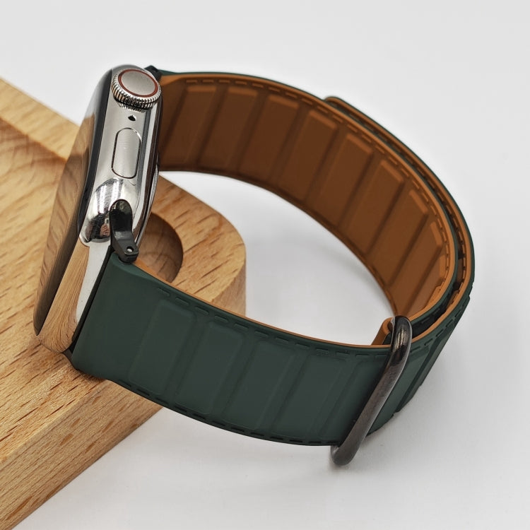 For Apple Watch Series 10 46mm Reverse Buckle Magnetic Silicone Watch Band