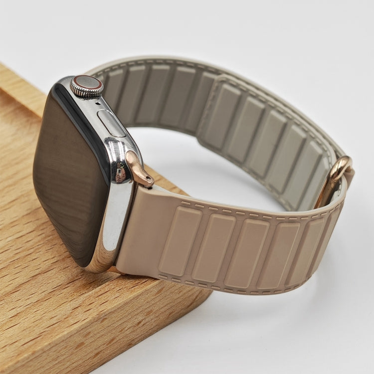 For Apple Watch Series 10 46mm Reverse Buckle Magnetic Silicone Watch Band
