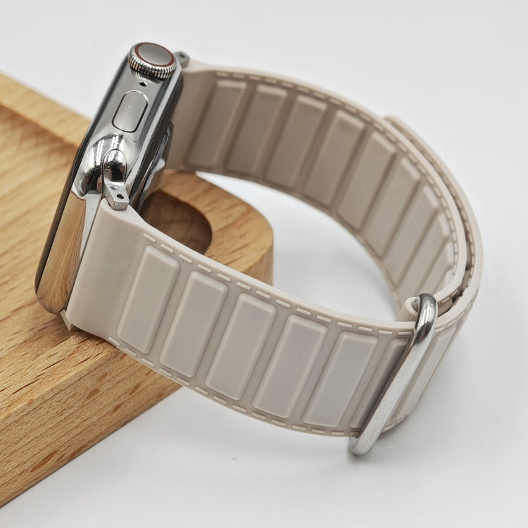For Apple Watch Series 10 42mm Reverse Buckle Magnetic Silicone Watch Band