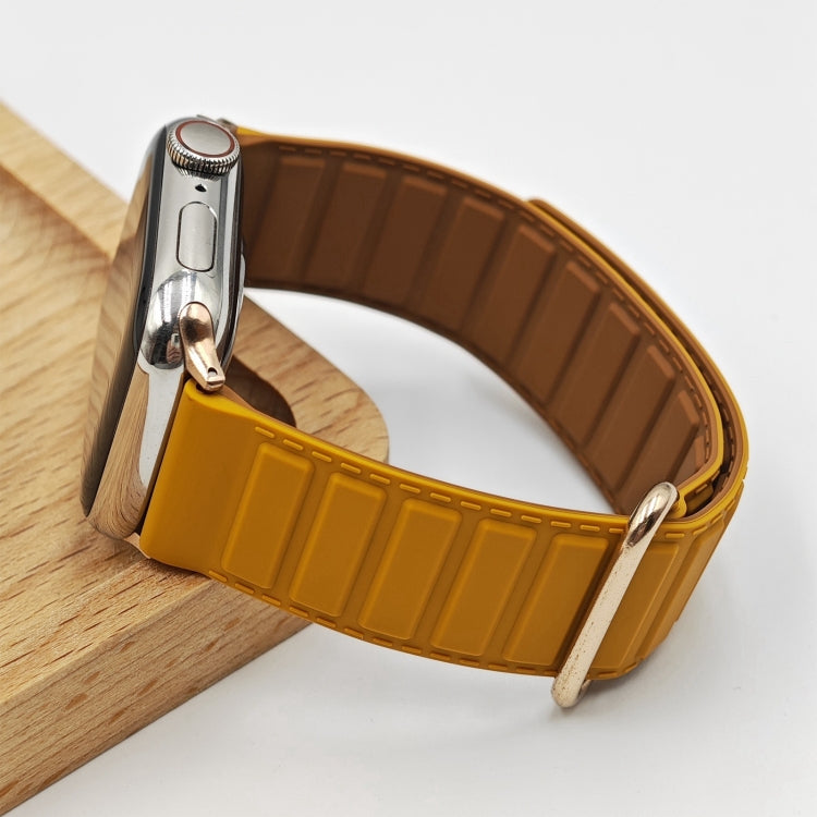 For Apple Watch Series 10 42mm Reverse Buckle Magnetic Silicone Watch Band