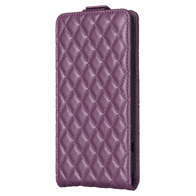 For iPhone 16 Pro Diamond Lattice Vertical Flip Leather Phone Case