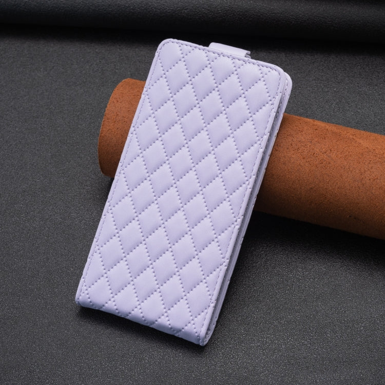 For iPhone 16 Pro Diamond Lattice Vertical Flip Leather Phone Case