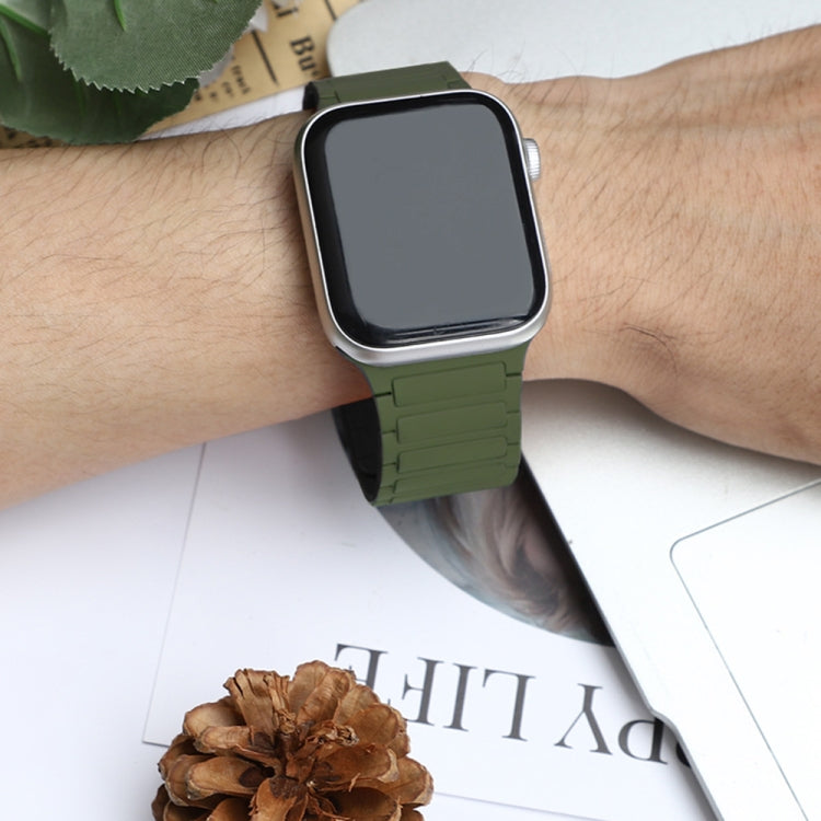 For Apple Watch SE 40mm Magnetic Loop Silicone Watch Band