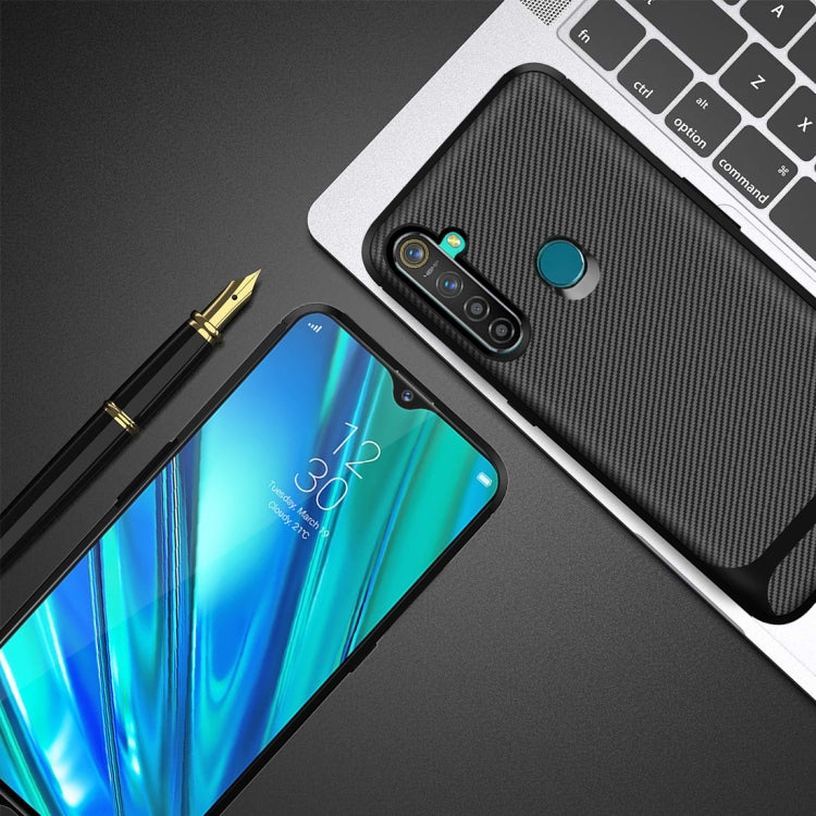 For OPPO Realme Q(China Version) Carbon Fiber Texture Shockproof TPU Protective Case