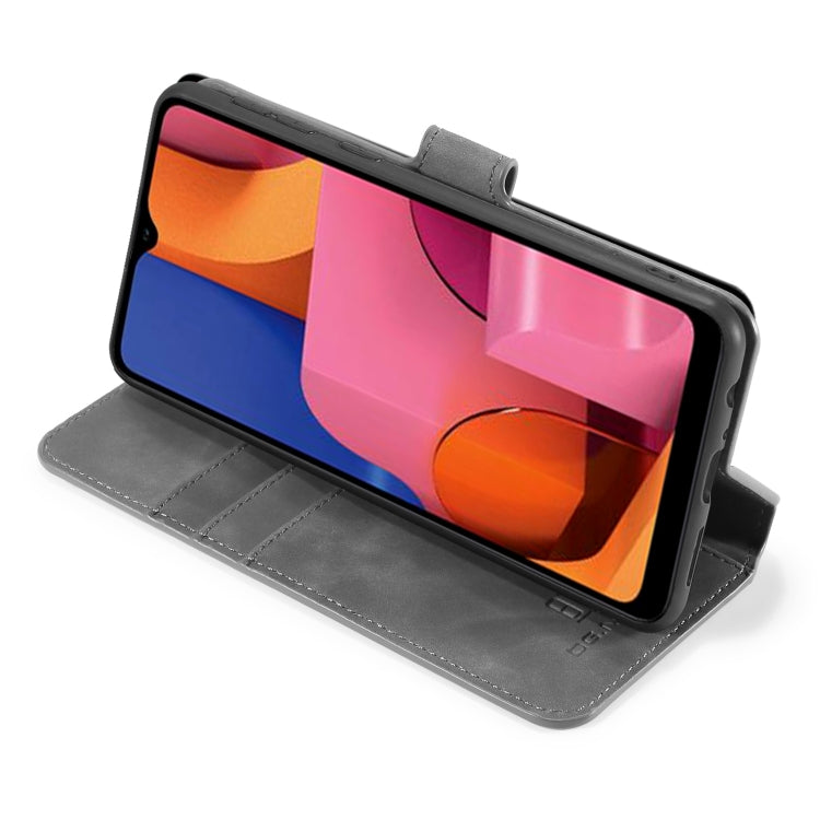 For Samsung Galaxy A21 (EU Version) DG.MING Retro Oil Side Horizontal Flip Case