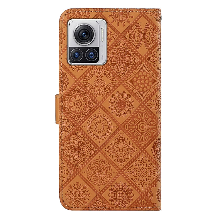 For Motorola Moto X30 Pro Ethnic Style Embossed Pattern Leather Phone Case