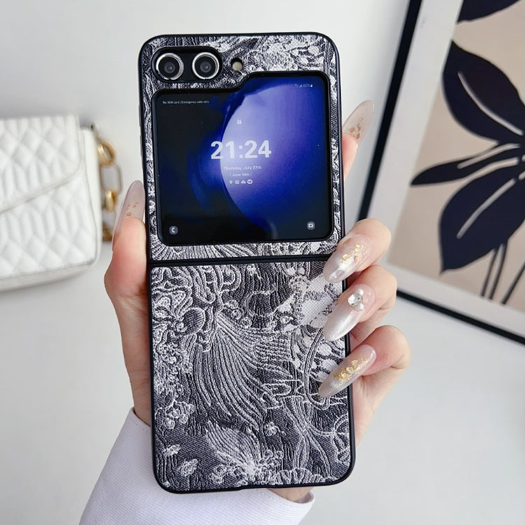 For Samsung Galaxy Z Flip6 / Flip7 FE Embroidery Style Full Coverage Phone Case