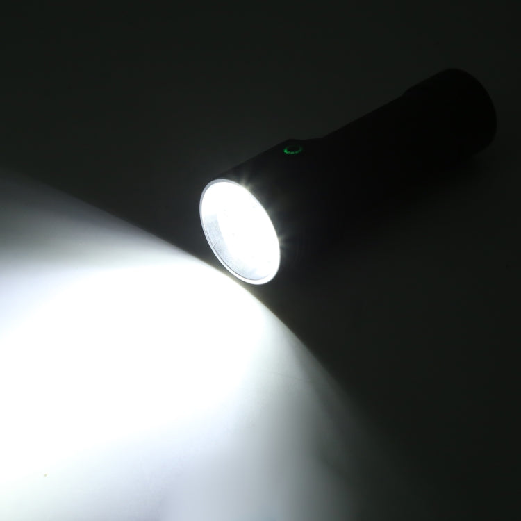 W5204 8 LEDs 3100LM High Brightness Rechargeable Flashlight - Black