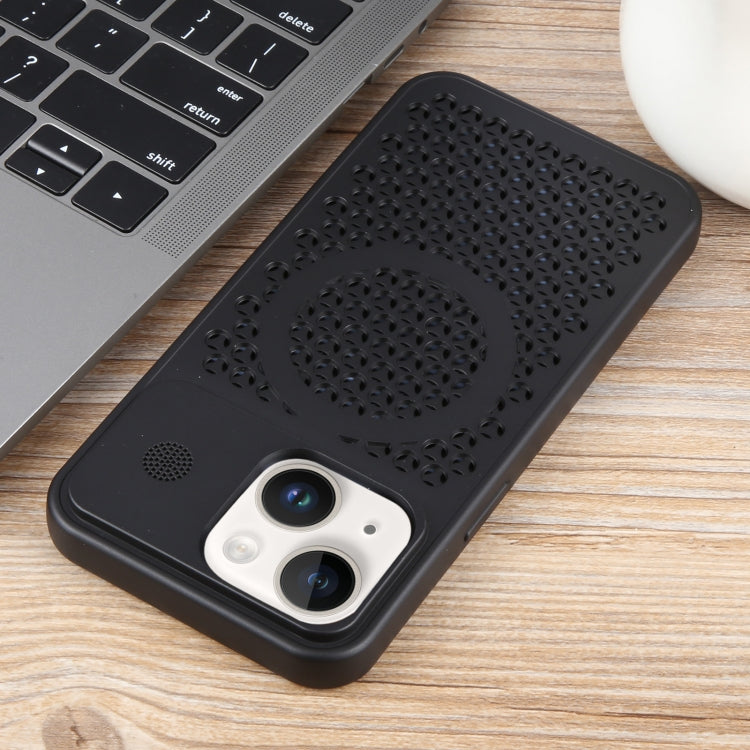 For iPhone 15 Plus Pure Color Honeycomb Aromatherapy MagSafe Phone Case