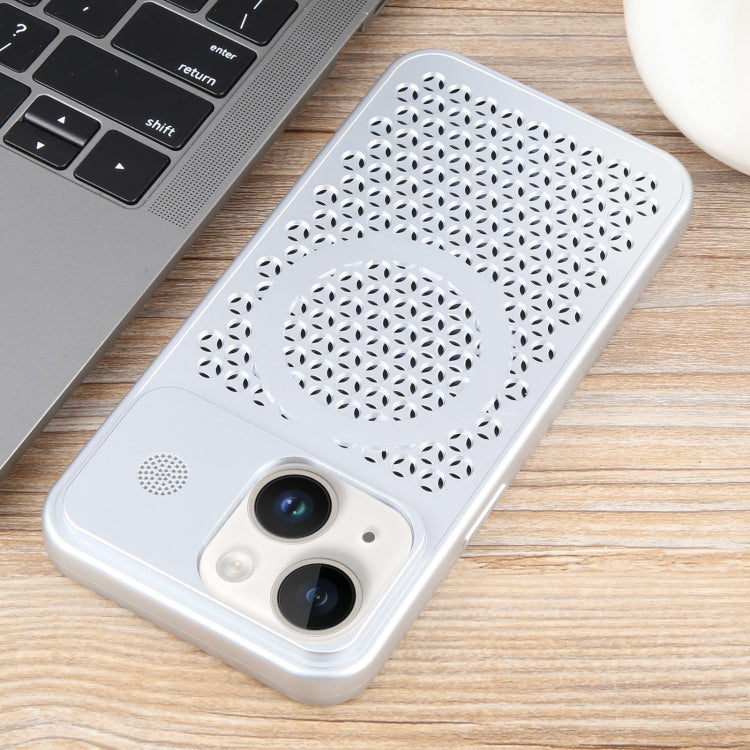 For iPhone 15 Plus Pure Color Honeycomb Aromatherapy MagSafe Phone Case