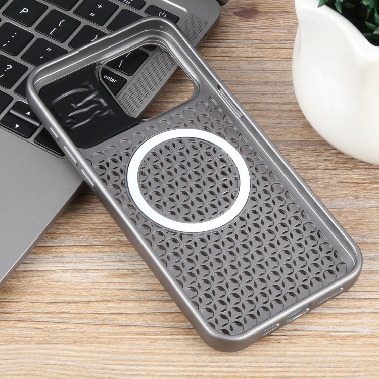 For iPhone 14 Plus Pure Color Honeycomb Aromatherapy MagSafe Phone Case