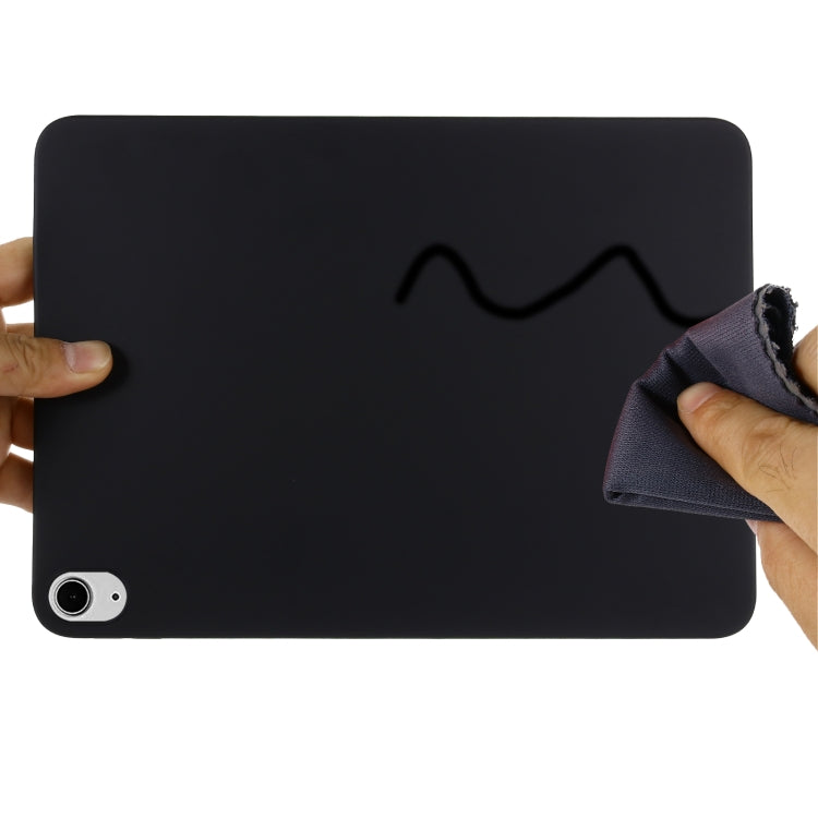 For iPad Air 13 2026 / 2025 / 2024 Pure Color Liquid Silicone Shockproof Tablet Case
