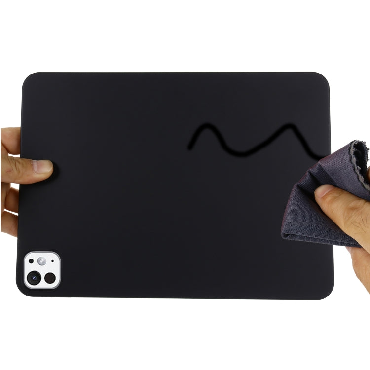 For iPad Pro 13 2025 / 2024 Pure Color Liquid Silicone Shockproof Tablet Case