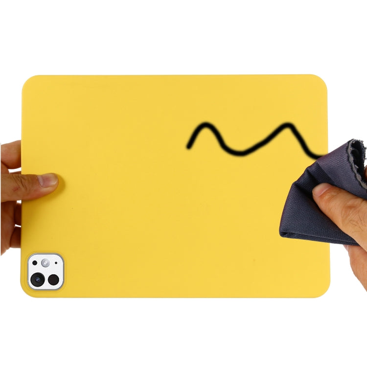 For iPad Pro 11 2025 / 2024 Pure Color Liquid Silicone Shockproof Tablet Case