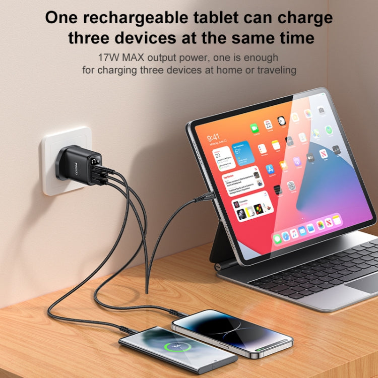 Yesido YC86 17W USB-C / Type-C + Dual USB Digital Display Charger, Specification:UK Plug - Black