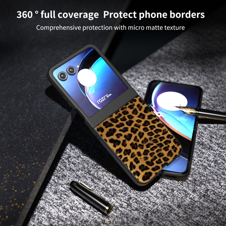 For Motorola Razr 50 Black Edge Leopard Phone Case