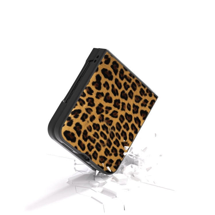 For Motorola Razr 50 Ultra Black Edge Leopard Phone Case