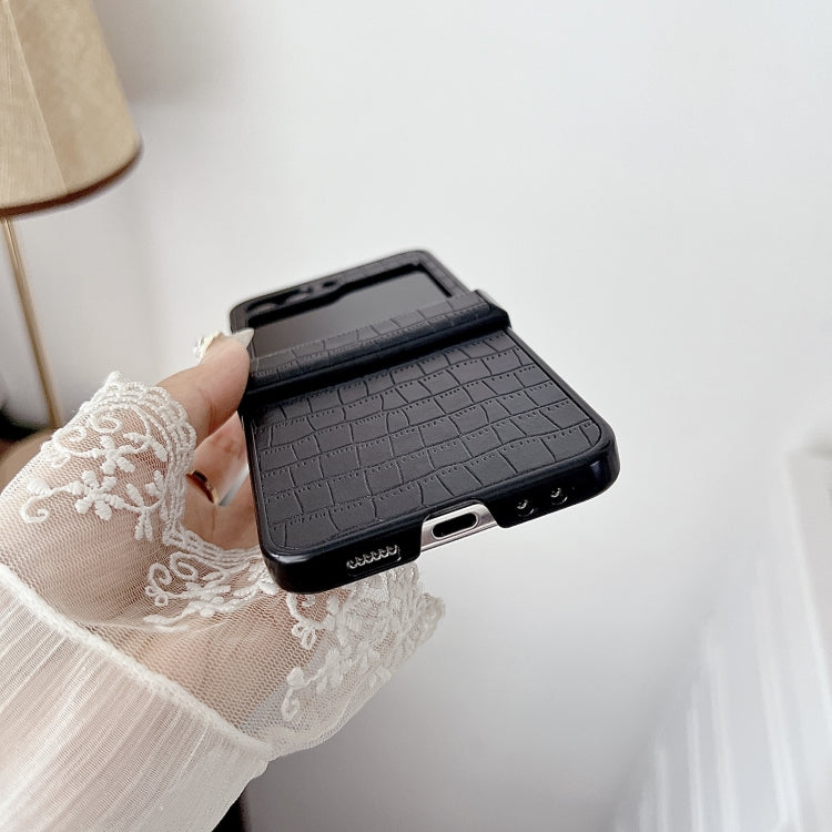 For Samsung Galaxy Z Flip6 / Flip7 FE Crocodile Pattern PC Foldable Phone Case with Hinge