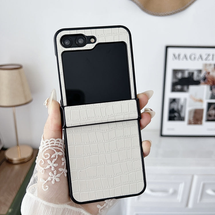 For Samsung Galaxy Z Flip6 / Flip7 FE Crocodile Pattern PC Foldable Phone Case with Hinge