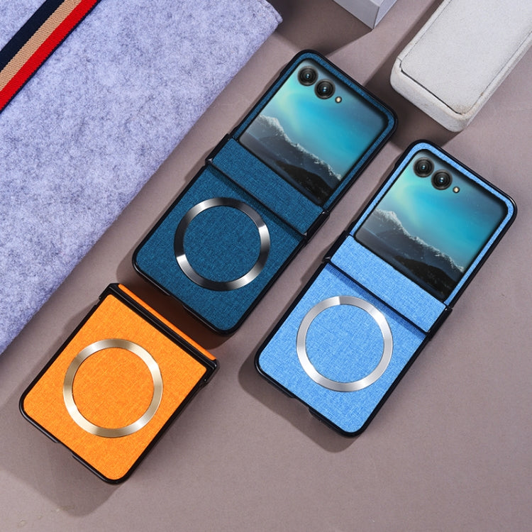 For Motorola Razr 50 Three-stage Folding Magsafe Cloth Texture Phone Case