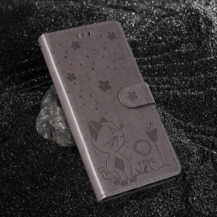 For vivo Y28 4G Cat and Bee Embossed Flip Leather Phone Case