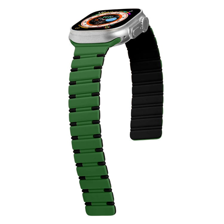 For Apple Watch Ultra 49mm Two-color Magnetic Silicone Watch Band
