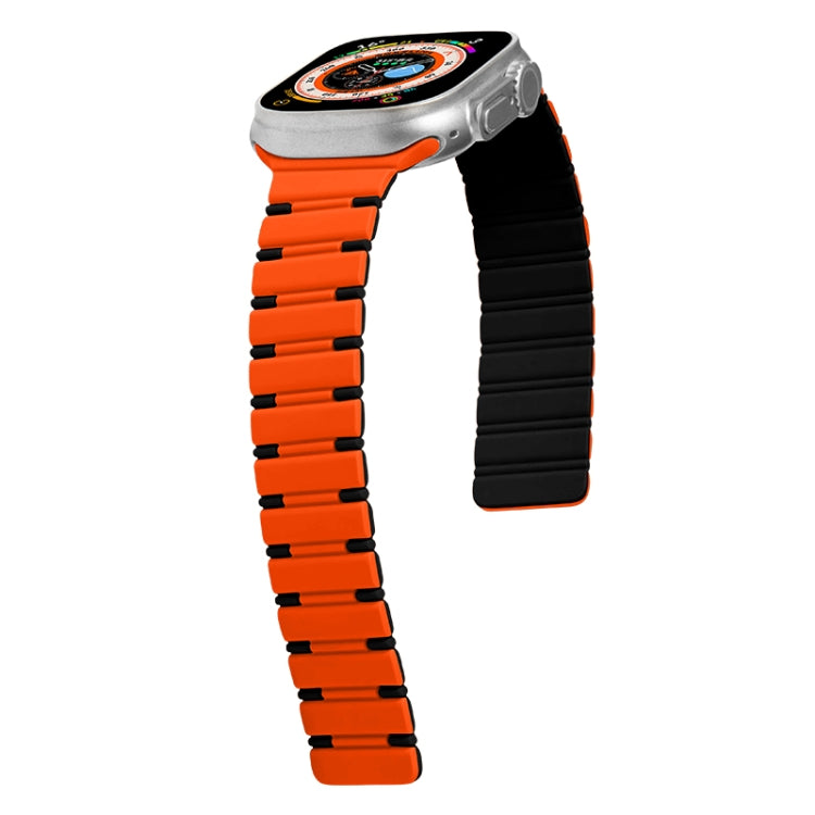 For Apple Watch SE 2022 40mm Two-color Magnetic Silicone Watch Band