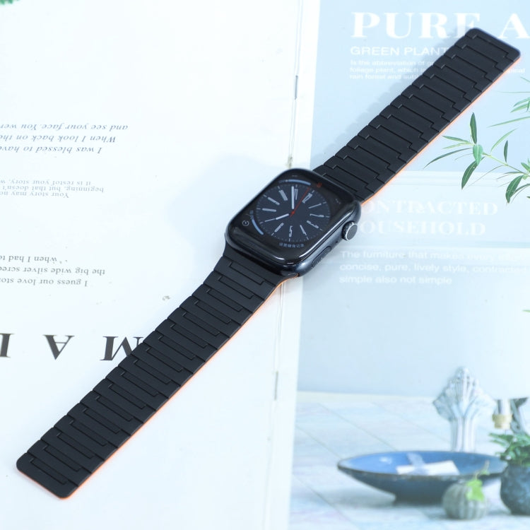 For Apple Watch SE 2022 40mm Magnetic Silicone Watch Band