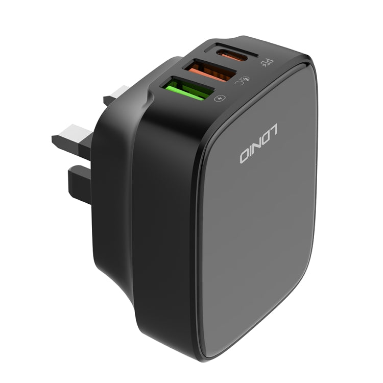 LDNIO Q334 32W Type-C + Dual USB Port Charger with 1m USB-C / Type-C Data Cable, Plug Type:UK Plug