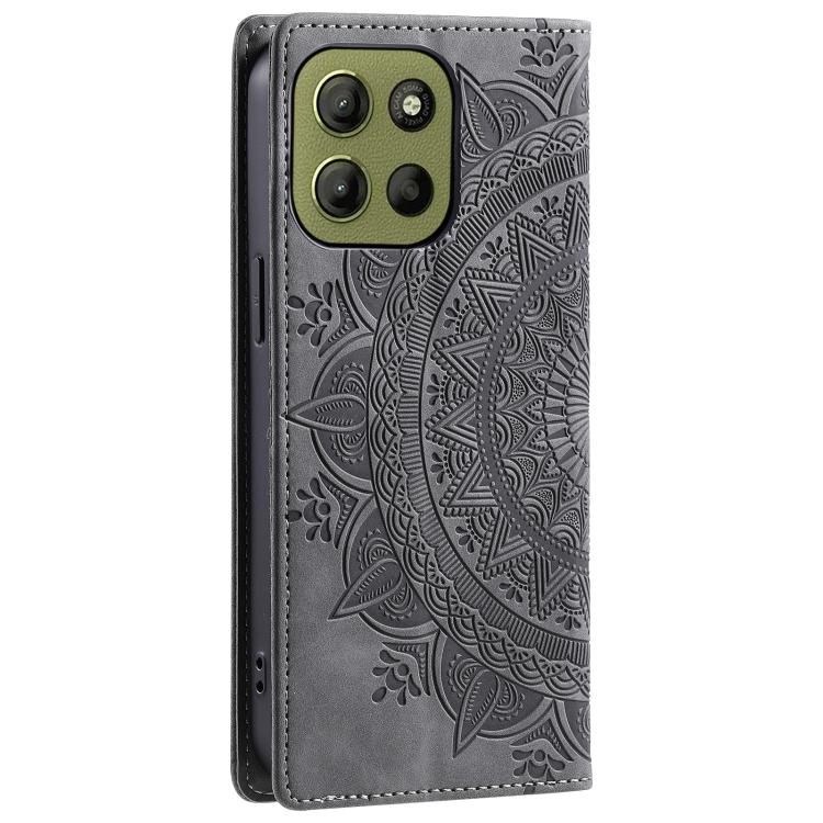 For Motorola Moto G15 Totem Embossed Magnetic Leather Phone Case